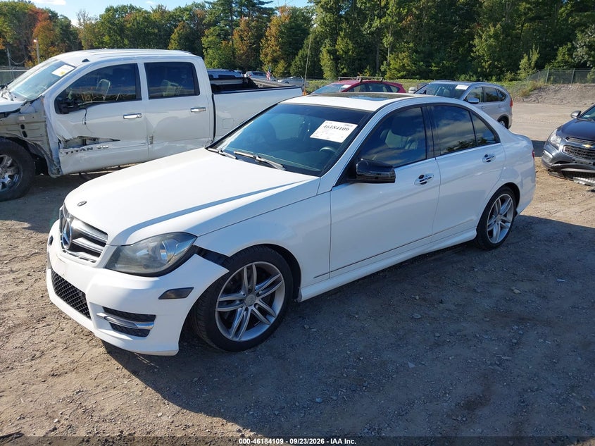 Vin: wddgf8ab0ea933772, lot: 46683969, mercedes-benz c 300 sport 4matic 20142