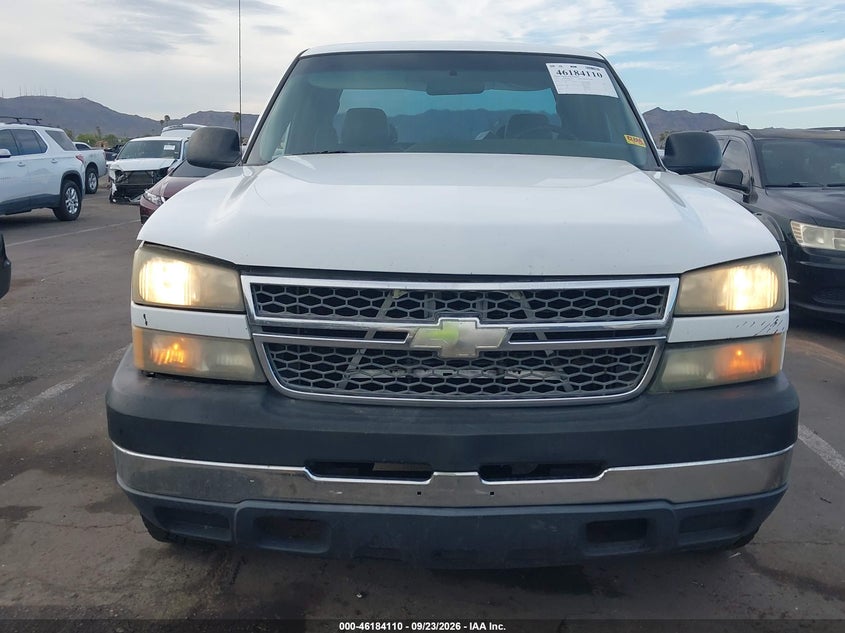 2005 CHEVROLET SILVERADO 2500HD WORK TRUCK · Фото 12
