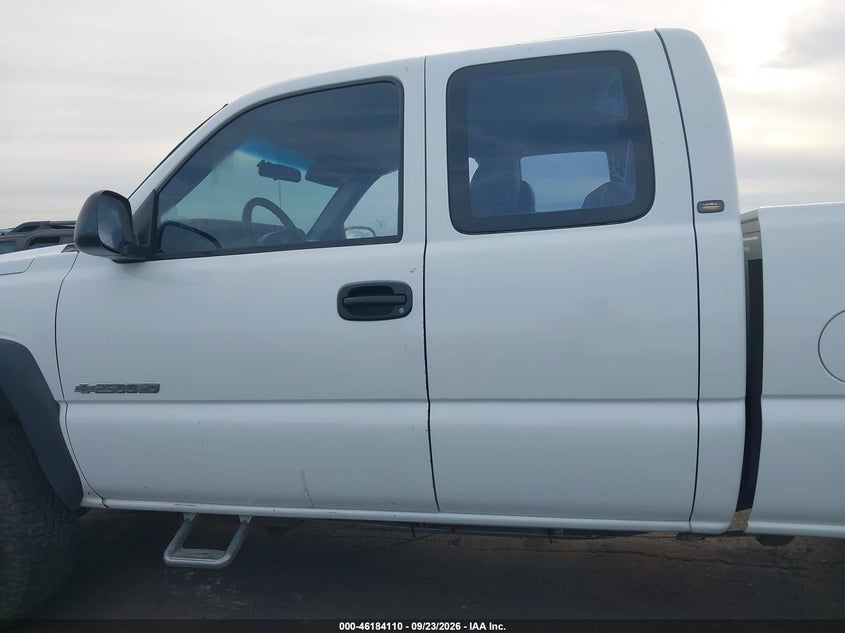 2005 CHEVROLET SILVERADO 2500HD WORK TRUCK · Фото 14