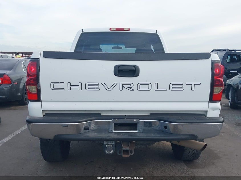 2005 CHEVROLET SILVERADO 2500HD WORK TRUCK · Фото 16