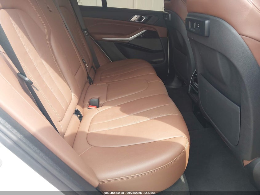 BMW X5 - zdjęcie 8