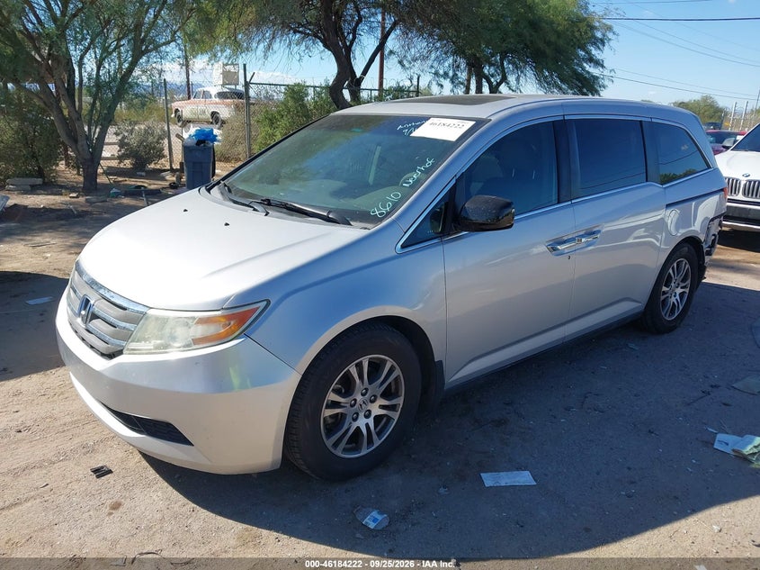 2013 Honda Odyssey, Удар ззаду, IAAI, VIN 5FNRL5H63DB007567 — фото 2