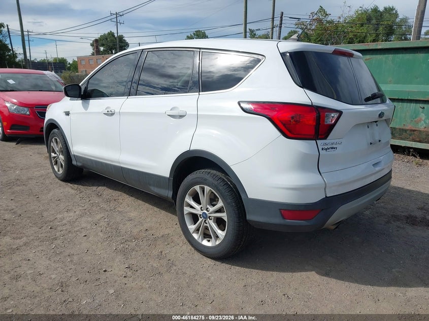 Vin: 1fmcu9gd0kua21534, lot: 46684135, ford escape se 20193