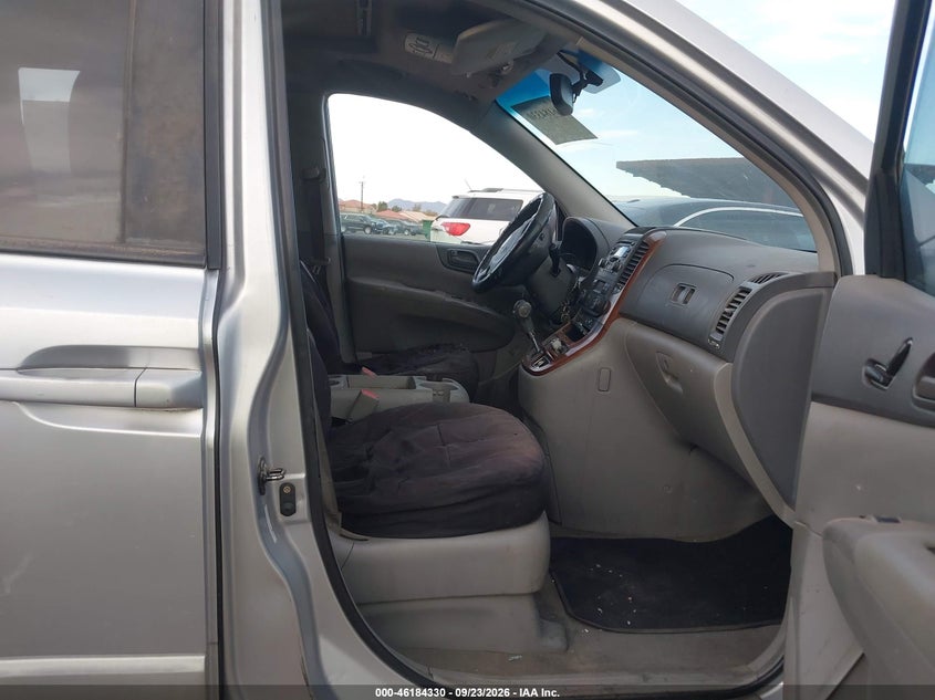 2006 KIA SEDONA auction photo 5
