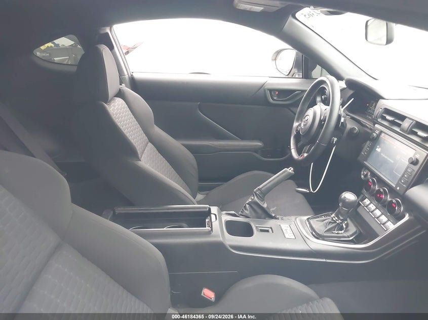 TOYOTA GR86 2025 VIN JF1ZNBB13S8758905