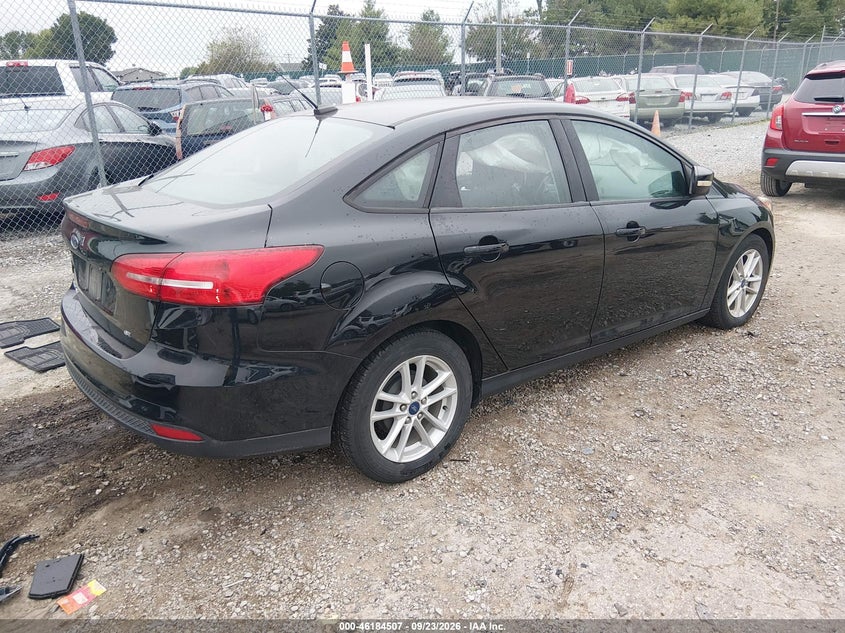 Vin: 1fadp3f21jl235343, lot: 46684368, ford focus se 20184