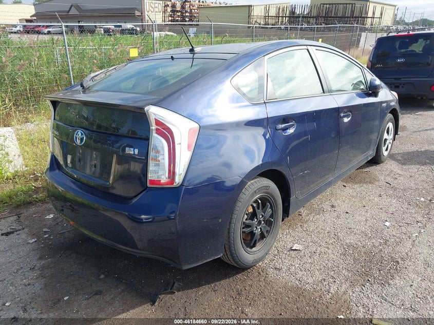 Vin: jtdkn3du2f0435815, lot: 46684520, toyota prius three 20154