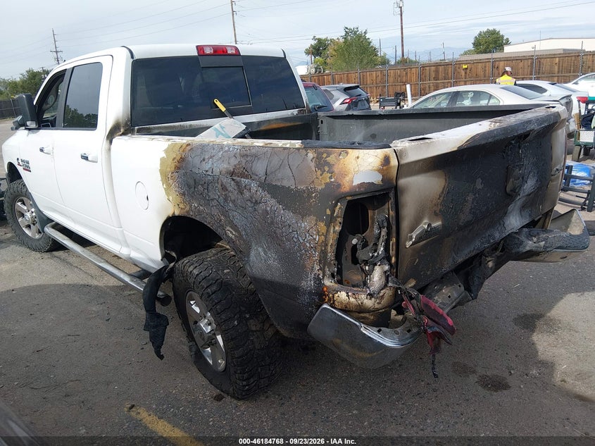 Vin: 3c6ur5dl2fg501072, lot: 46684628, ram 2500 big horn 20153