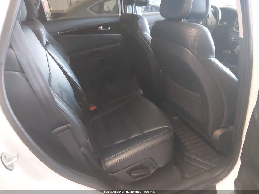KIA SORENTO 2016 VIN 5XYPHDA58GG155652
