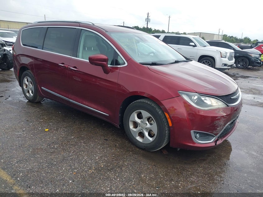 Vin: 2c4rc1eg8hr722571, lot: 46684911, chrysler pacifica touring-l plus 2017 img_1