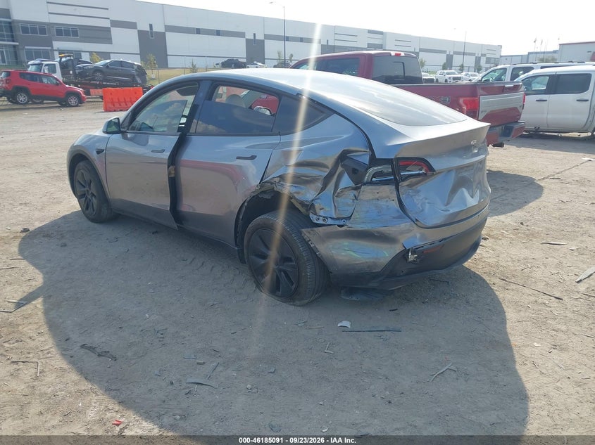 Vin: 7saygded7ra335353, lot: 46684951, tesla model y long range single motor rear-wheel drive/rwd 20243