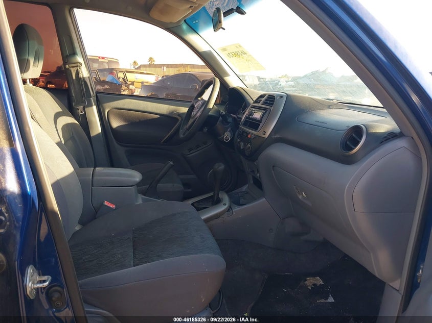 2002 TOYOTA RAV4 auction photo 5