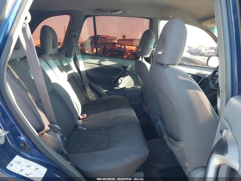 2002 TOYOTA RAV4 auction photo 8