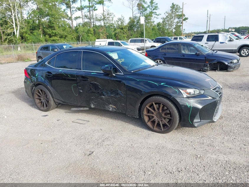 LEXUS IS 200T