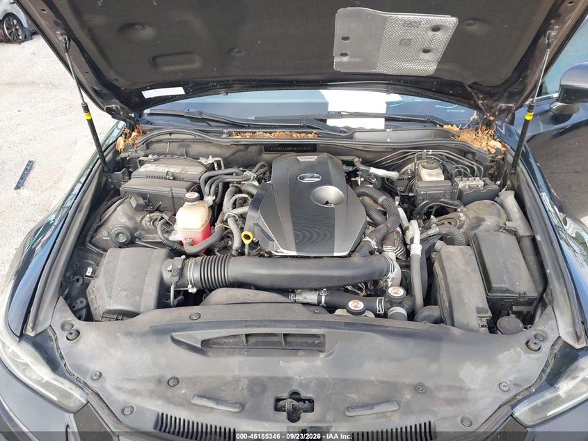 LEXUS IS 200T - zdjęcie 10