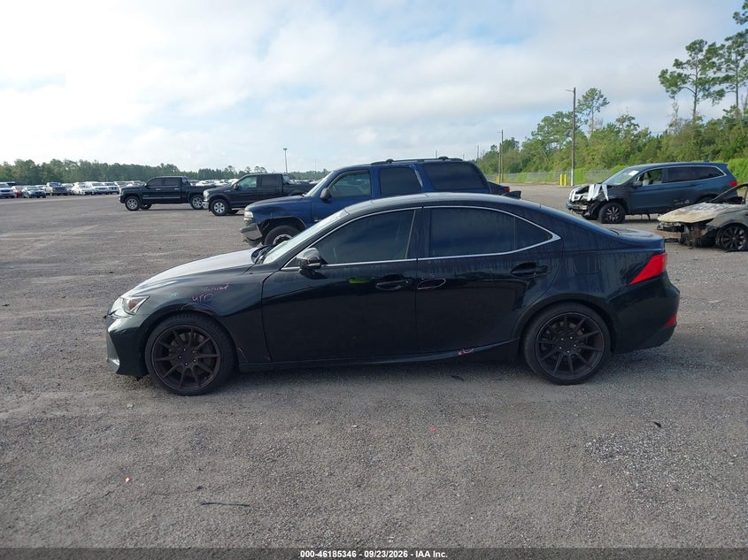 LEXUS IS 200T - zdjęcie 14