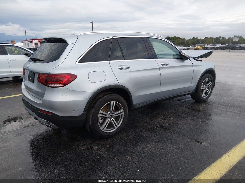 2021 MERCEDES-BENZ GLC GLC 300 · Фото 4