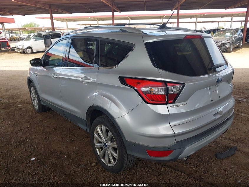 Vin: 1fmcu9j96jua56727, lot: 46685290, ford escape titanium 20183