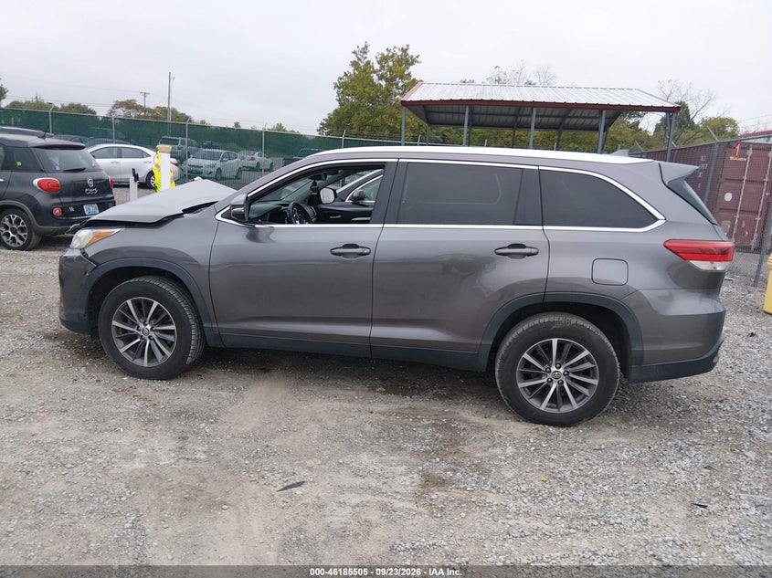 TOYOTA HIGHLANDER - zdjęcie 15