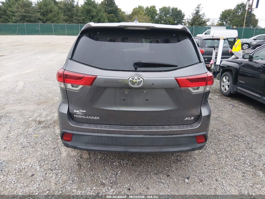 TOYOTA HIGHLANDER - zdjęcie 17