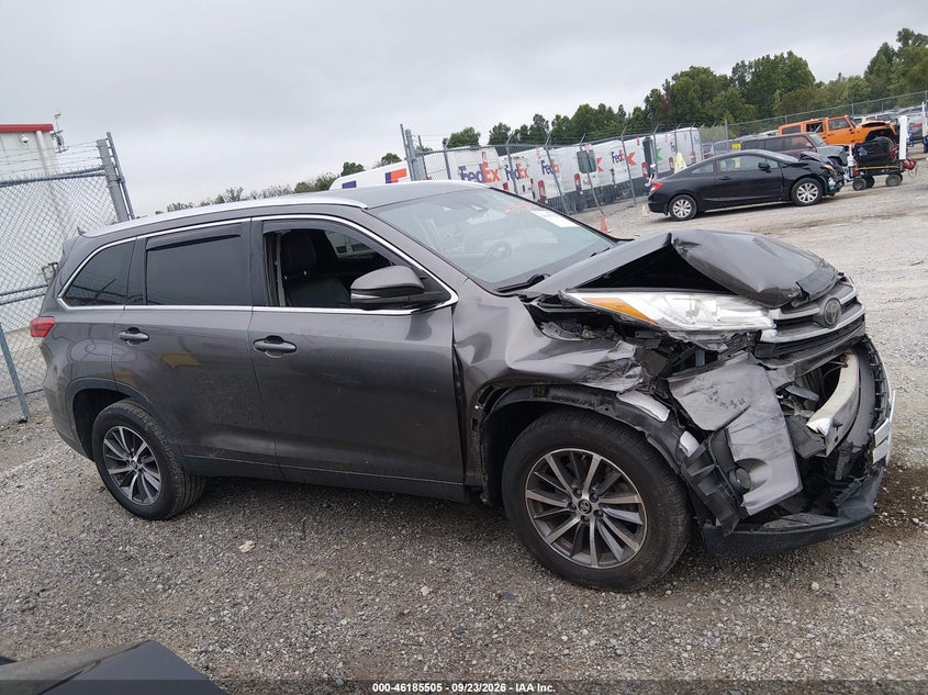 TOYOTA HIGHLANDER - zdjęcie 5