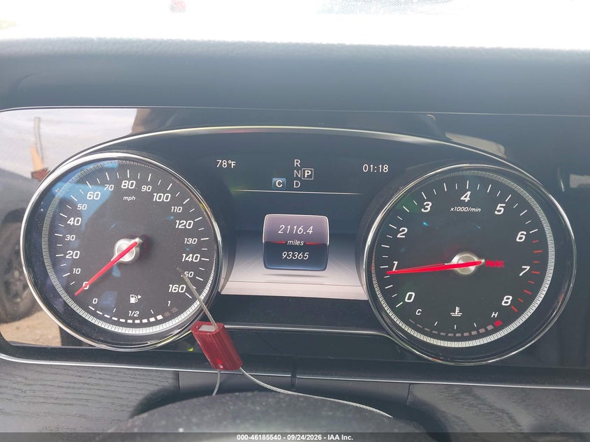 MERCEDES-BENZ E 300 - zdjęcie 7