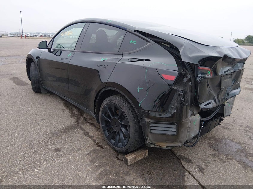 Vin: 7saygaee7pf856774, lot: 46685554, tesla model y awd/long range dual motor all-wheel drive 20233