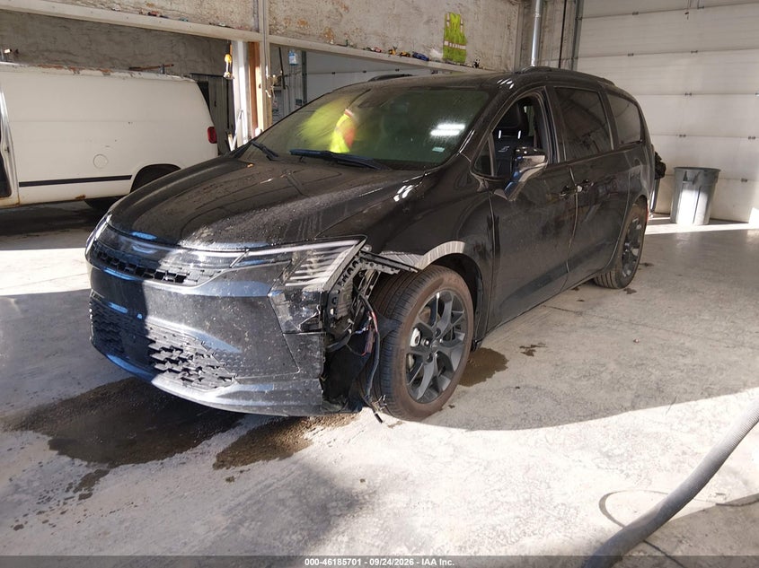 CHRYSLER PACIFICA 2027 VIN 2C4RC1GG9VR552178