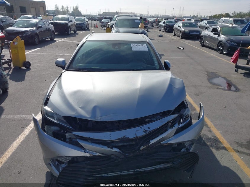 TOYOTA CAMRY - zdjęcie 13