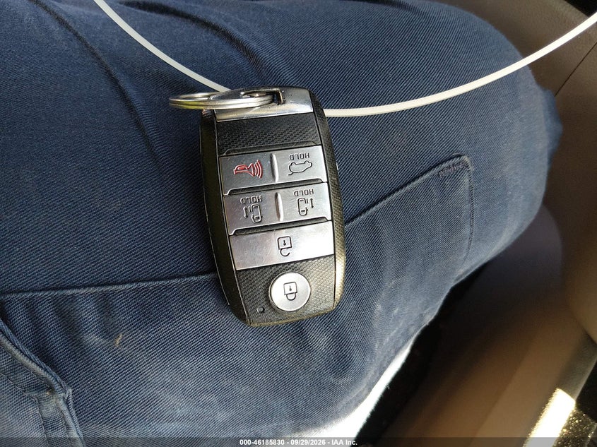 صورة 11 - KIA SEDONA