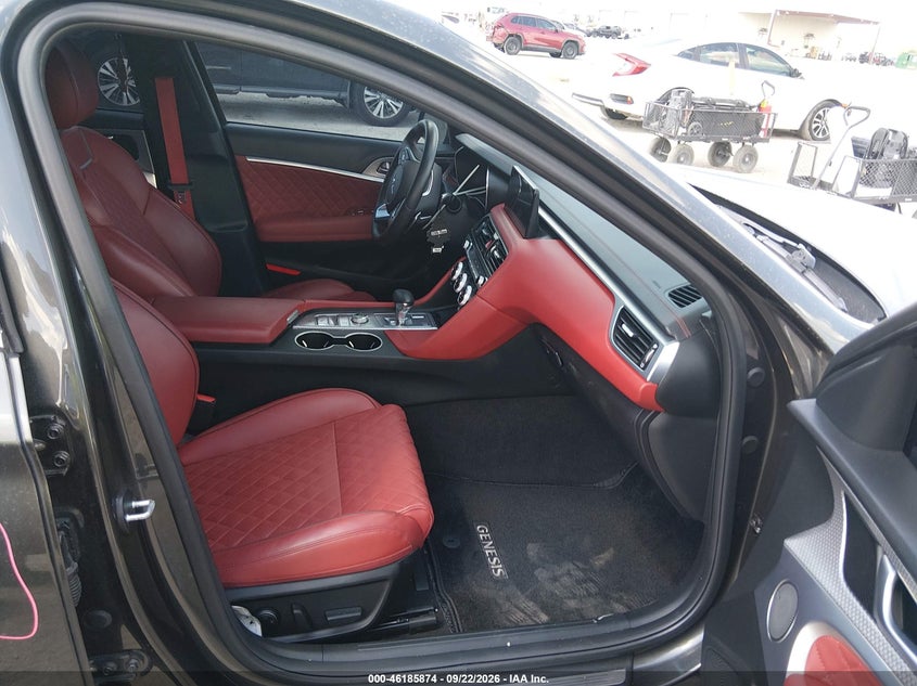 2023 GENESIS G70 3.3T RWD · Photo 5