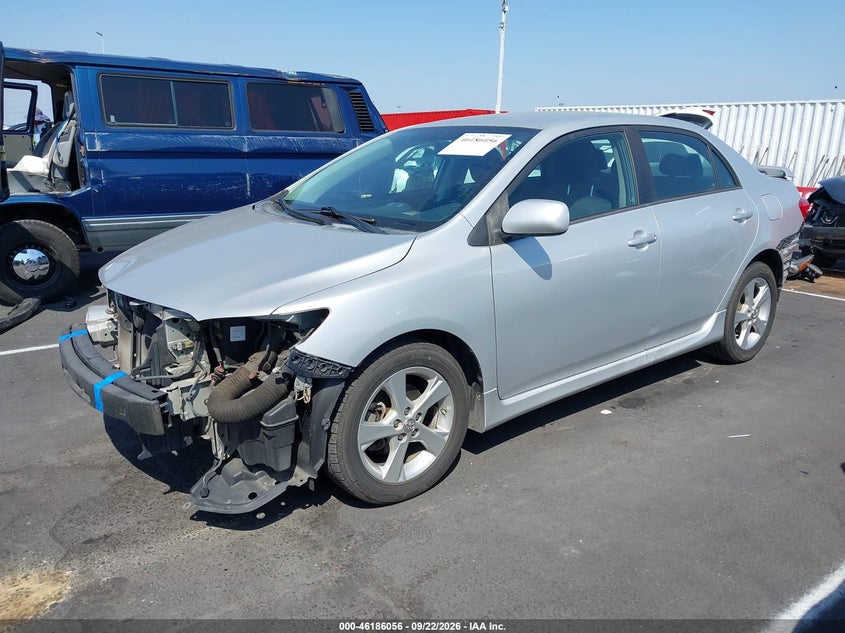 2013 Toyota Corolla, Удар спереду, IAAI, VIN 5YFBU4EE7DP212382 — фото 2