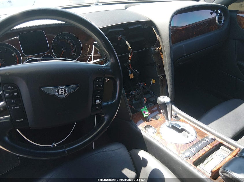 BENTLEY CONTINENTAL FLYING SPUR 2006 VIN SCBBR53W66C031999