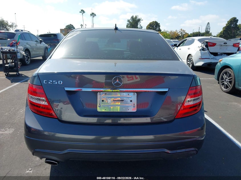 2014 MERCEDES-BENZ C 250 SPORT · Фото 16