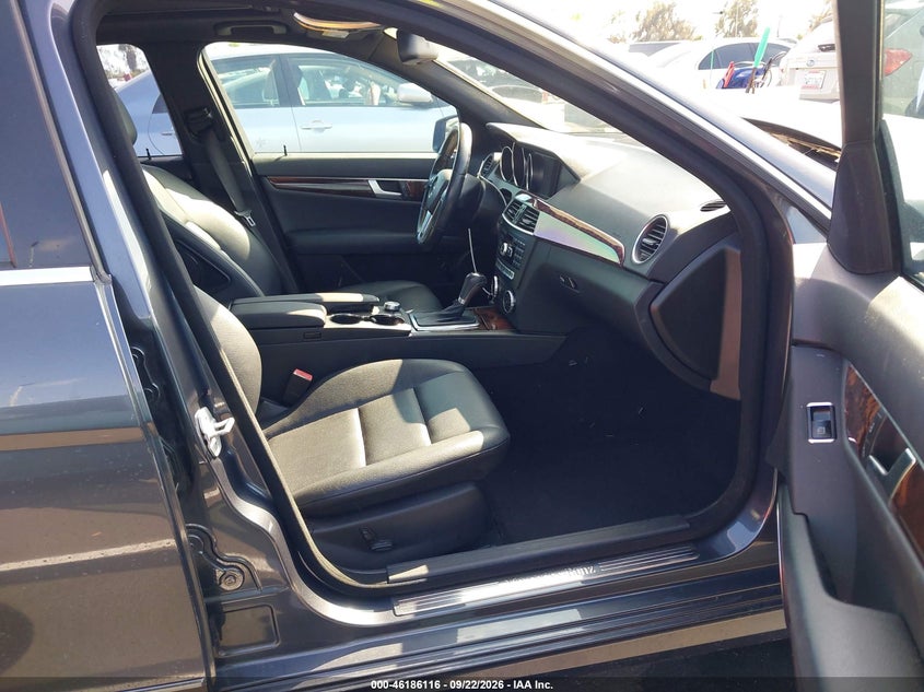 2014 MERCEDES-BENZ C 250 SPORT · Фото 5