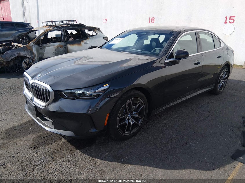2027 BMW 530I auction photo 2