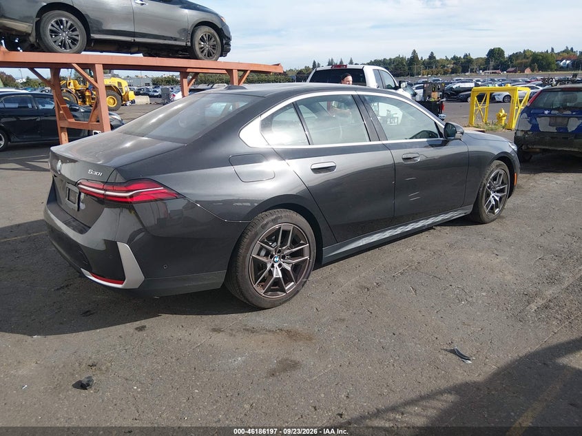 2027 BMW 530I auction photo 4