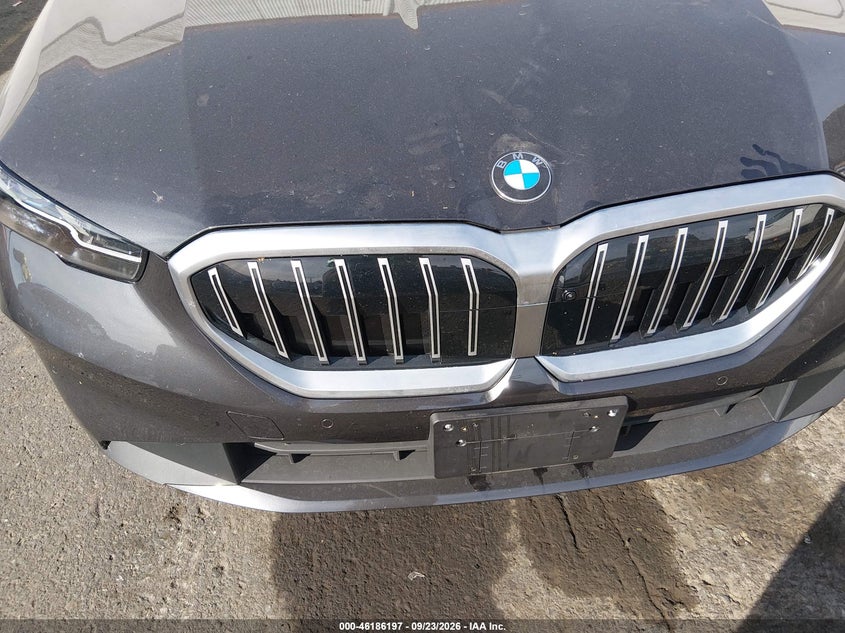 2027 BMW 530I auction photo 6