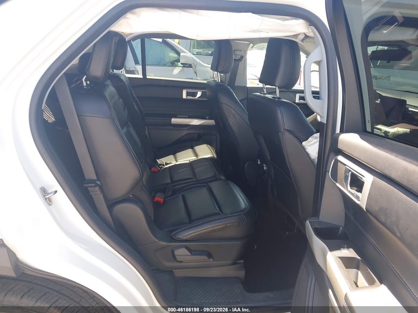 2021 FORD EXPLORER XLT · Фото 8