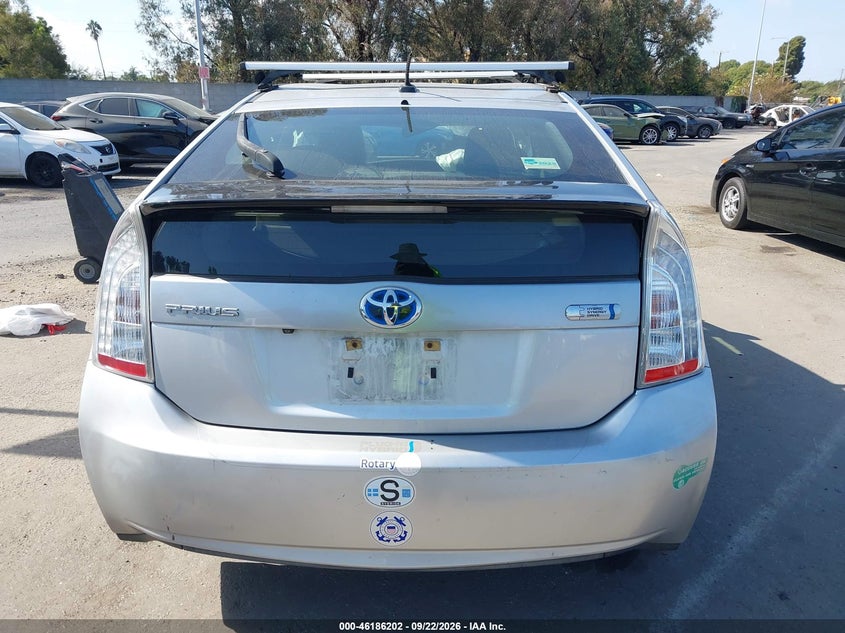 TOYOTA PRIUS PLUG-IN - zdjęcie 16