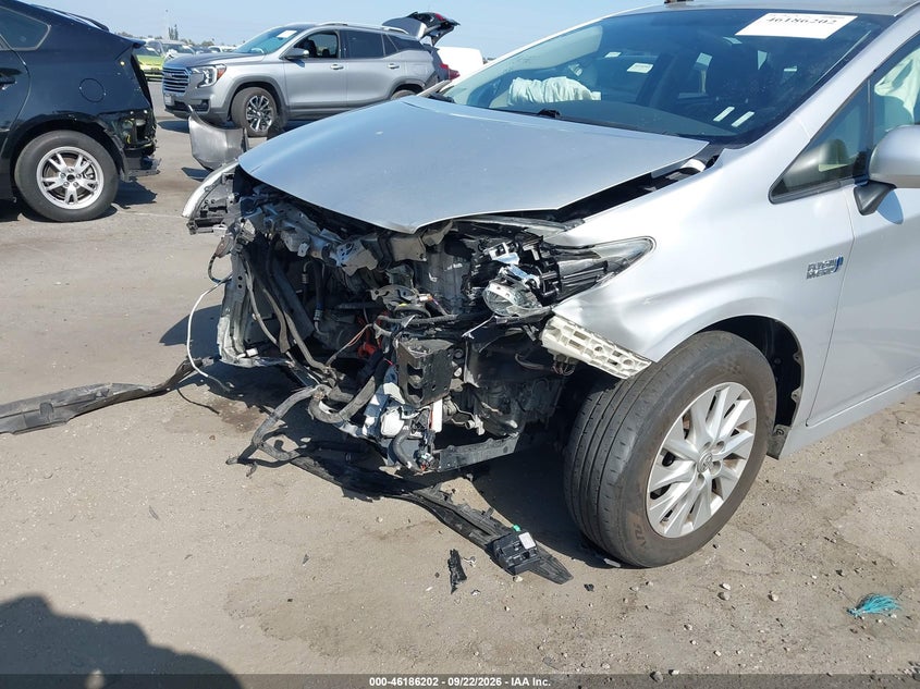 TOYOTA PRIUS PLUG-IN - zdjęcie 6