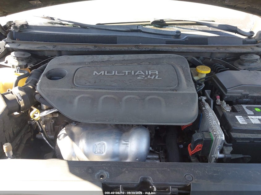 2016 CHRYSLER 200 LIMITED PLATINUM · Фото 10