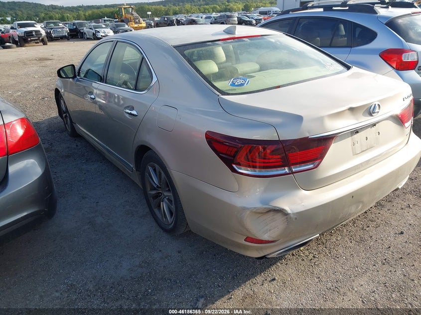 2014 LEXUS LS 460 · Photo 3