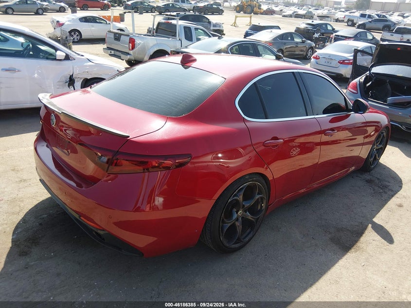 Vin: zarfaecn3j7576675, lot: 46686245, alfa romeo giulia ti rwd 20184