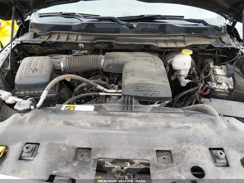 2022 RAM 1500 CLASSIC SLT 4X4 5'7 BOX · Фото 10