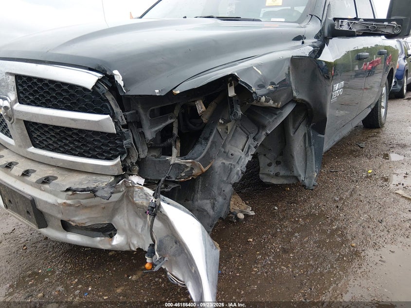 2022 RAM 1500 CLASSIC SLT 4X4 5'7 BOX · Фото 6