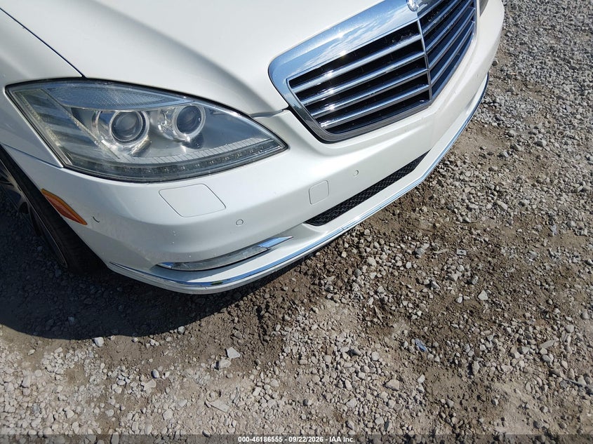 MERCEDES-BENZ S 550 2010 VIN WDDNG8GB2AA326455