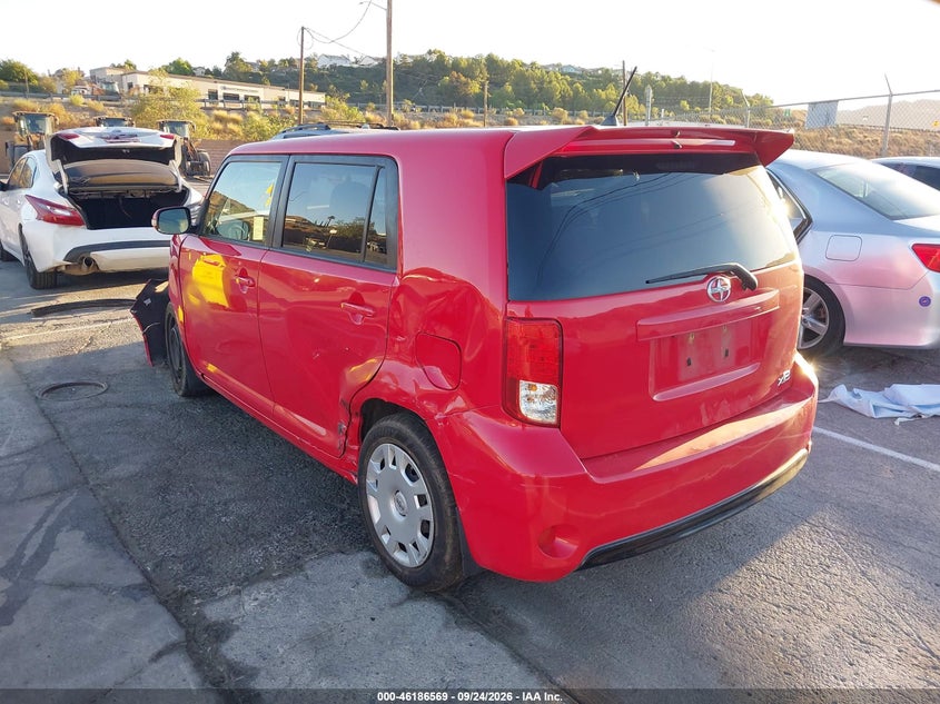 Vin: jtlze4fe7fj082478, lot: 46686429, scion xb 20153