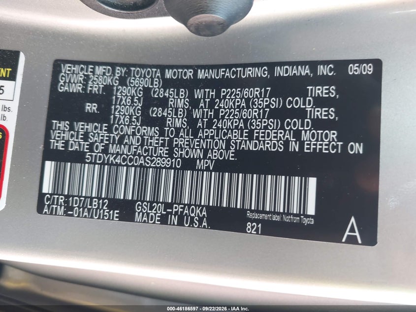 2010 TOYOTA SIENNA XLE · Photo 9