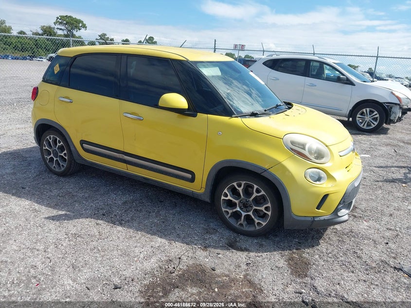 2014 FIAT 500L TREKKING